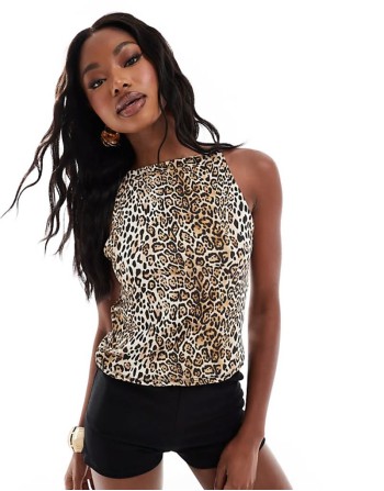slinky 90's boat neck strappy top in leopard print